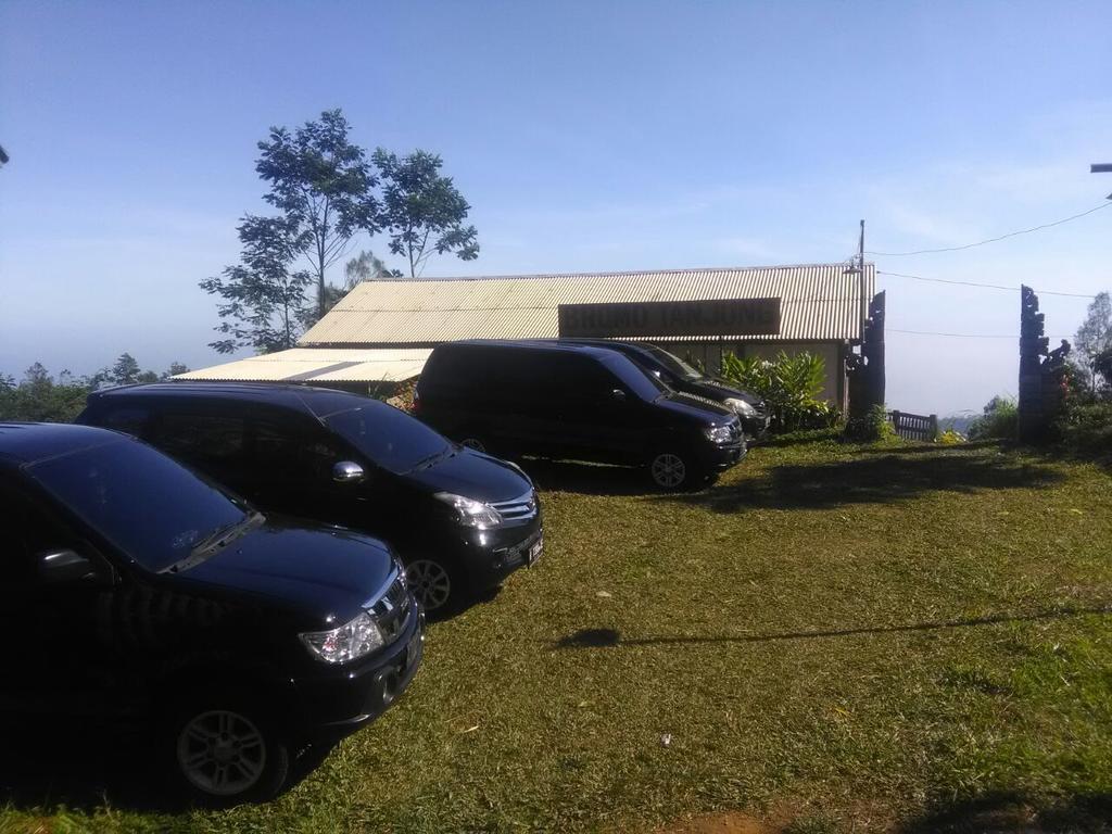 Bromo Tanjung Homestay *